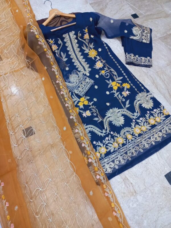 Adorable suit with dupatta - Image 3