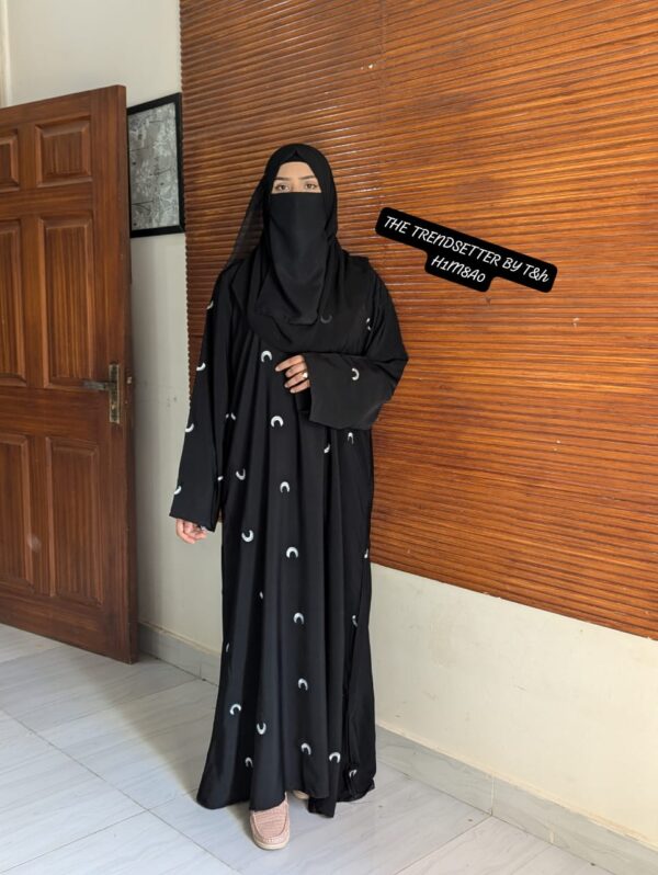 The Trendsetter moon embroidered abaya - Image 3