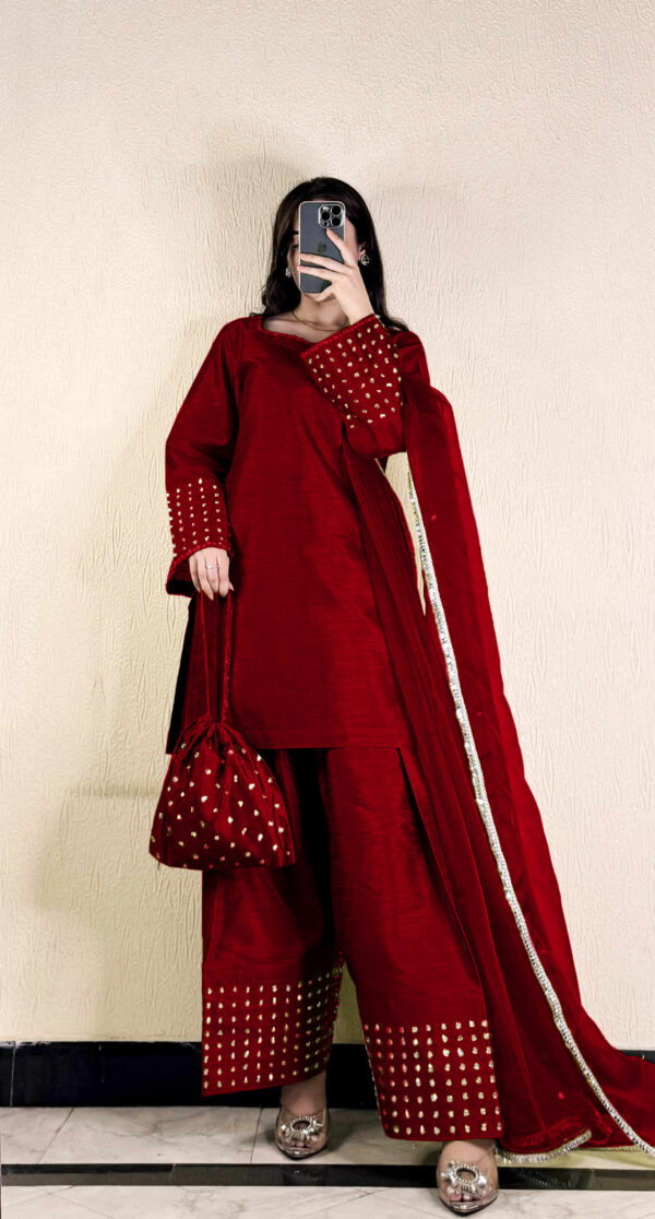 Most Trending Farshi Shalwar Kameez With Potli 4Pcs - Image 5