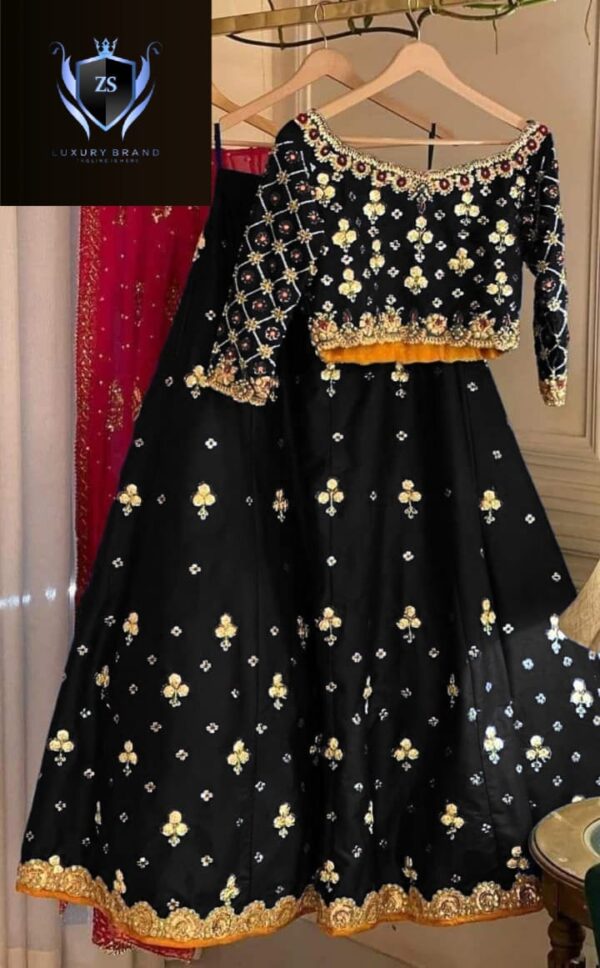 2-Piece Embroidered Skirt Set - Image 4