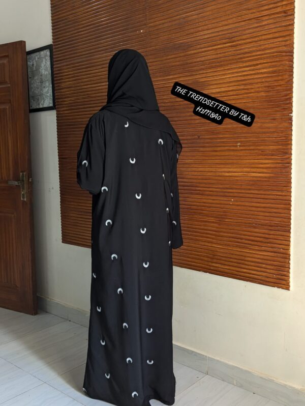 The Trendsetter moon embroidered abaya - Image 2